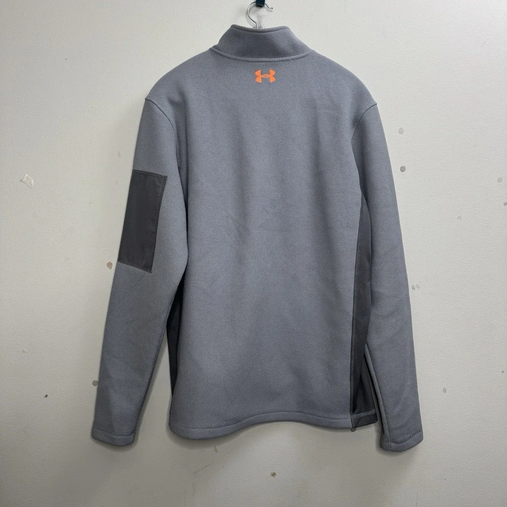 Under Armour Men's Loose Light Gray 1/4th‎ Zip Thick Sweater Medium Men's Winter